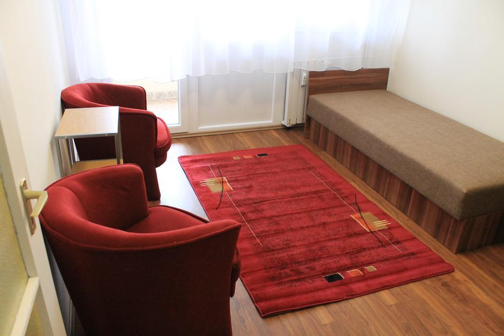 Louis Apartment Boedapest Buitenkant foto